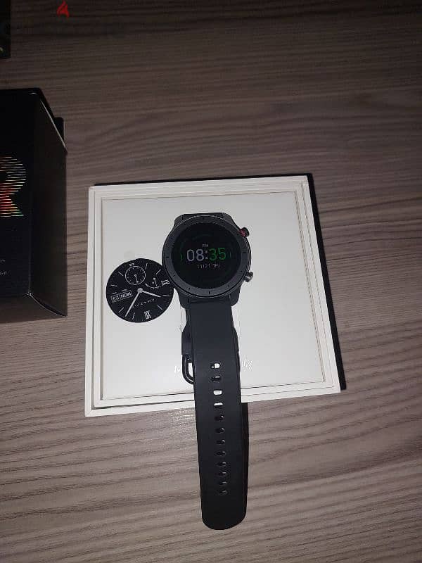 Amazfit Gtr with orginal box 1