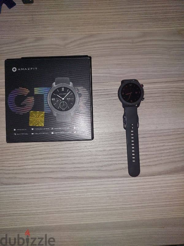 Amazfit Gtr with orginal box 5