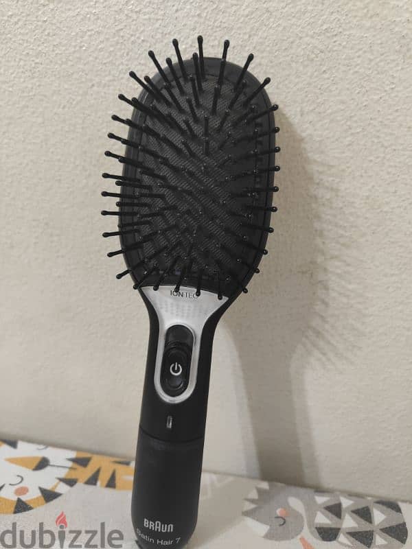 Braun ion tec hair brush . station hair 7 2