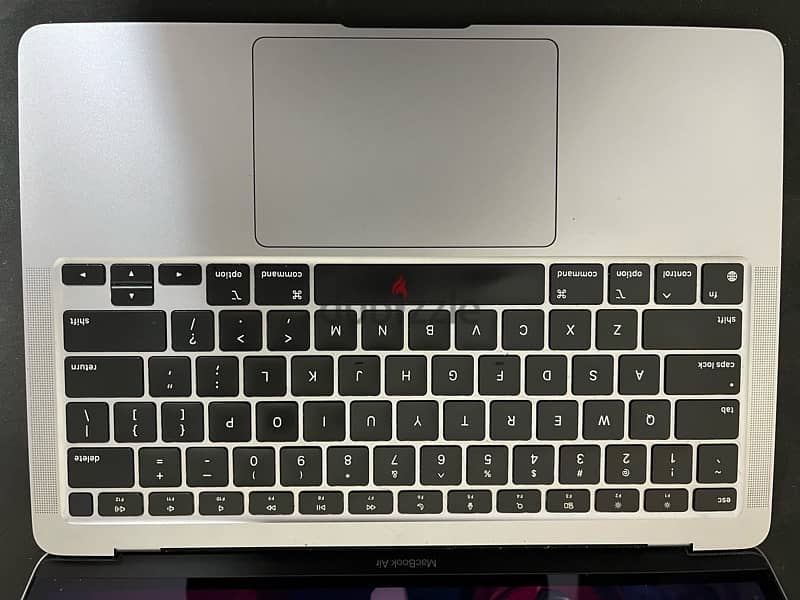 MacBook Air M1 Chip with 8‑Core CPU and 7‑Core GPU 256GB Storage 2