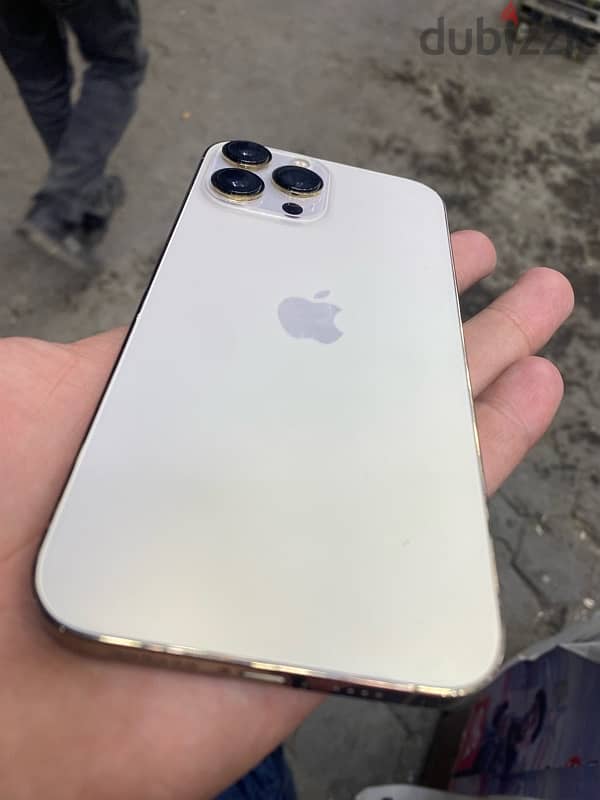 iPhone 13 pro max 256 gold 0