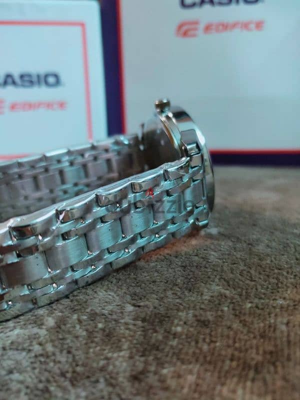 للبيع السريع ساعه Casio ياباني 7