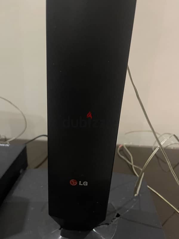 نظام صوت مسرحى LG 5.1 بحاله جيده جدا 6