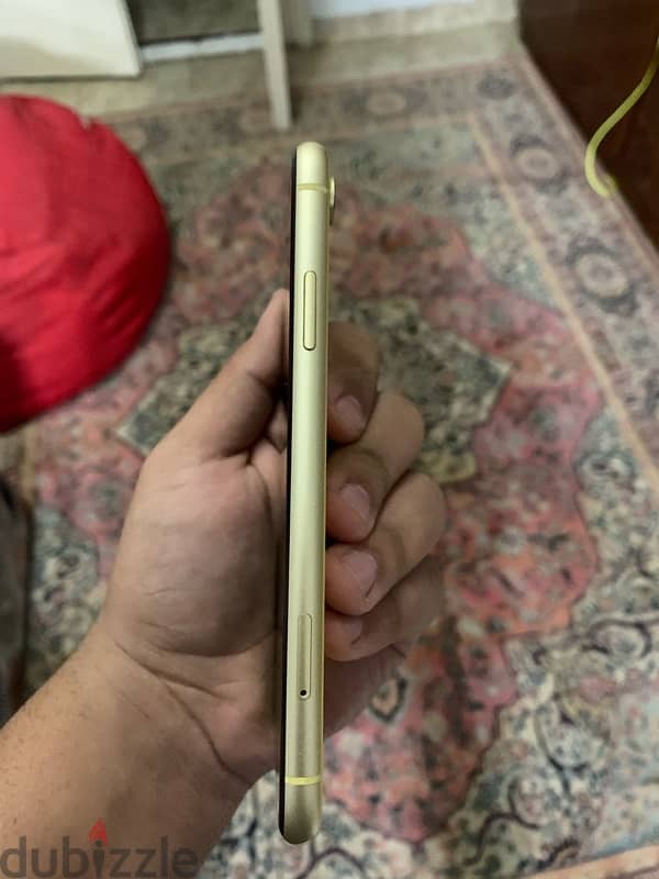 iphone xr 4