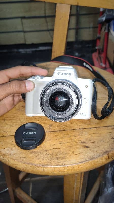 canon m50 0