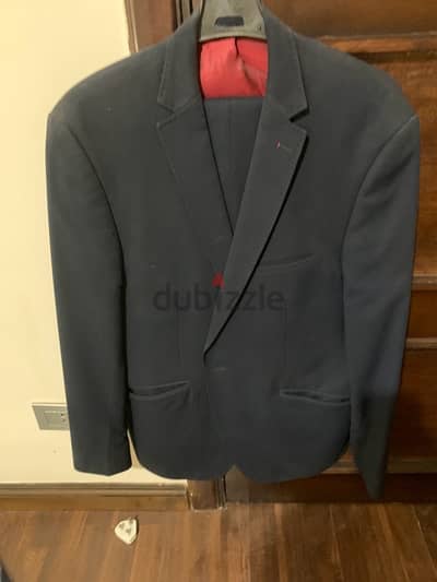 بدلة كحلي مقاس ٥٤ A dark blue suit size 54