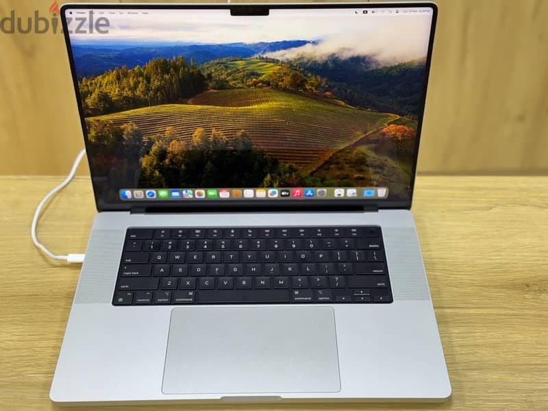 MacBook Pro  (M1 pro) 16”inch (2021) 1