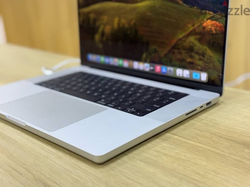 MacBook Pro  (M1 pro) 16”inch (2021) 3