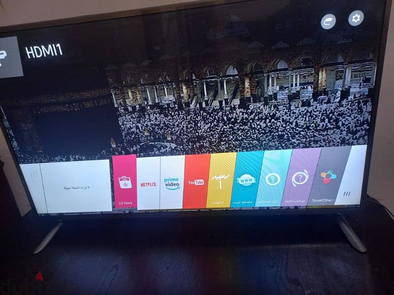 شاشه LG 42 اسمارت 3D بالنضرات بحاله ممتازه 0