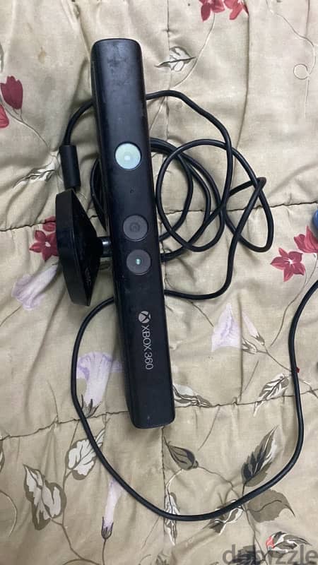 used xbox 360 E no onlin 50+ games good condition 0