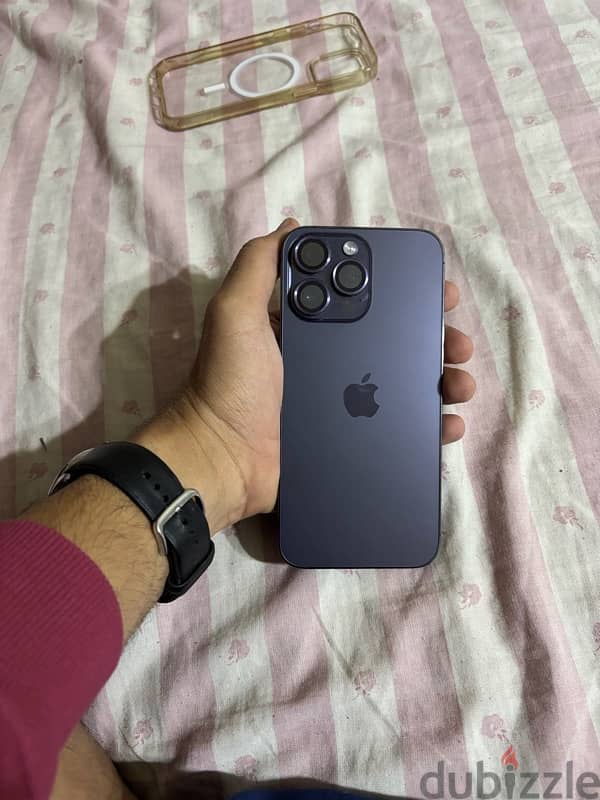 i phone 14 pro max 4