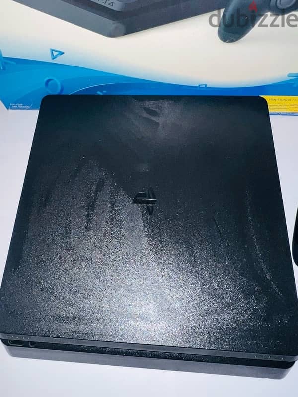 Playstation 4 Slim 1 TB 2