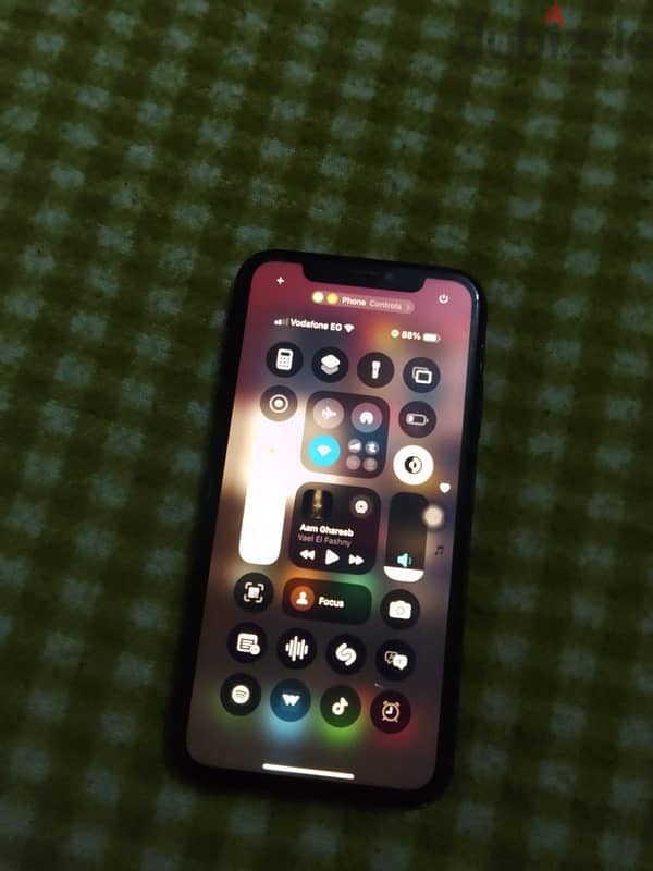 iPhone XR 9