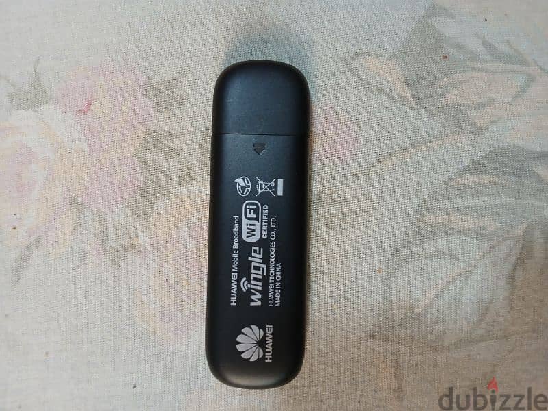 USB- Wifi Mobile Broadband E8231 1