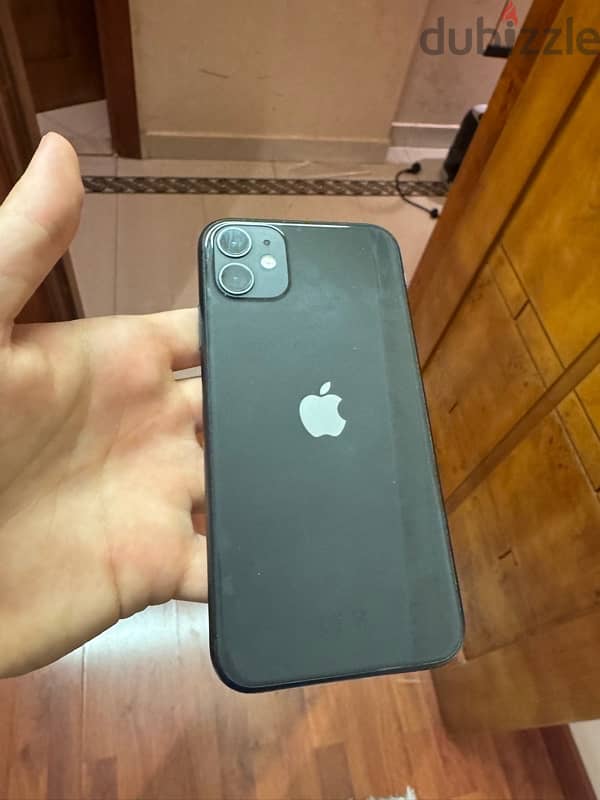 iphone 11 ( In a very good condition ) 2