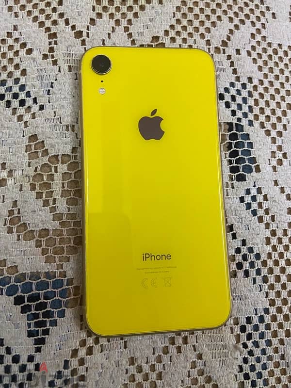 IPhone Xr 128 GB بحالة ممتازة جدا للبيع 0