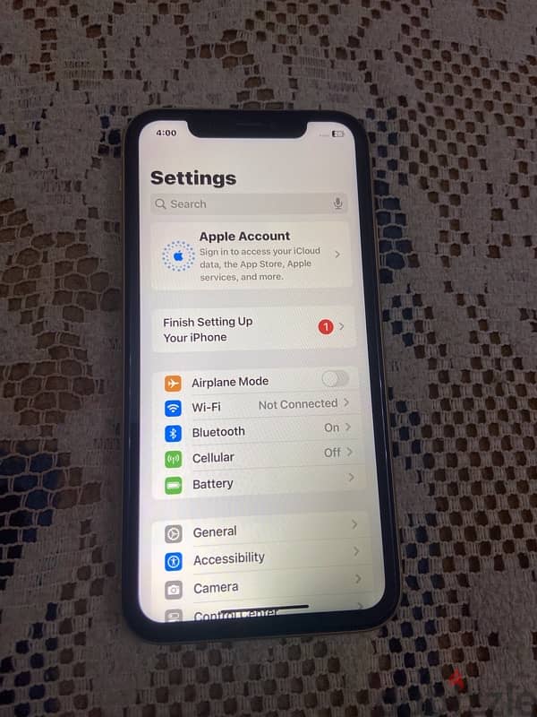 IPhone Xr 128 GB بحالة ممتازة جدا للبيع 7