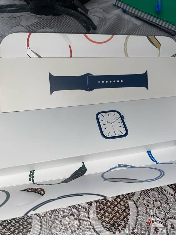 Apple Watch Series 7 45MM Blue 3