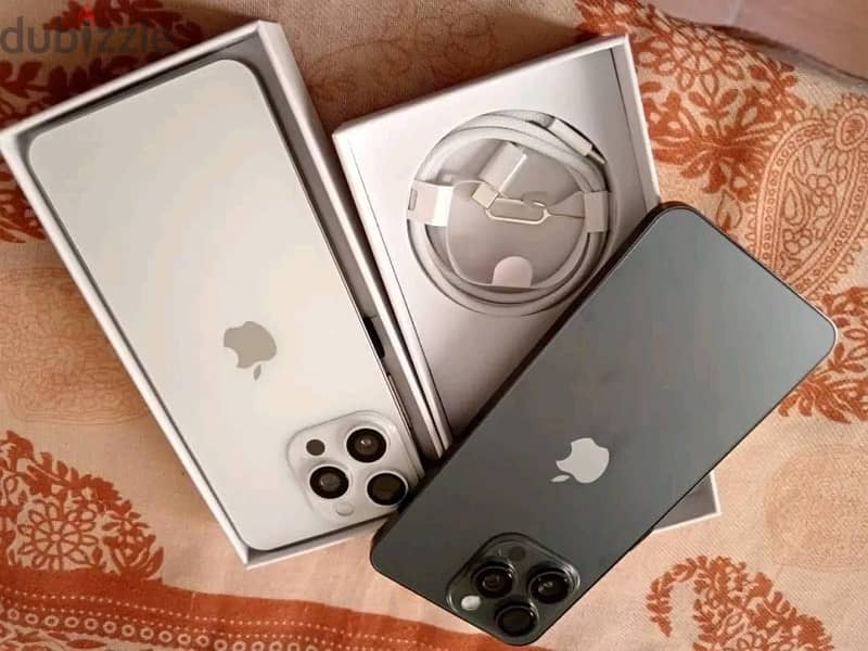 كوبي “ iPhone بحالة كالجديد - أداء مميز وسعر مغرٍ! 13