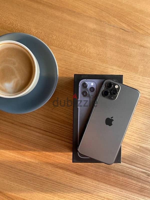 iPhone 16 pro max for sale فرست هاي كوبي ايفون  ١٦ برو ماكس للبيع 13