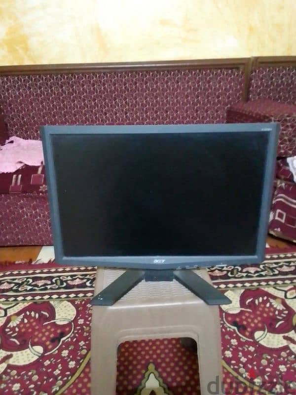 شاشة acer استعمال خفيف 1