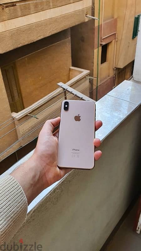 iPhone XS Max 0