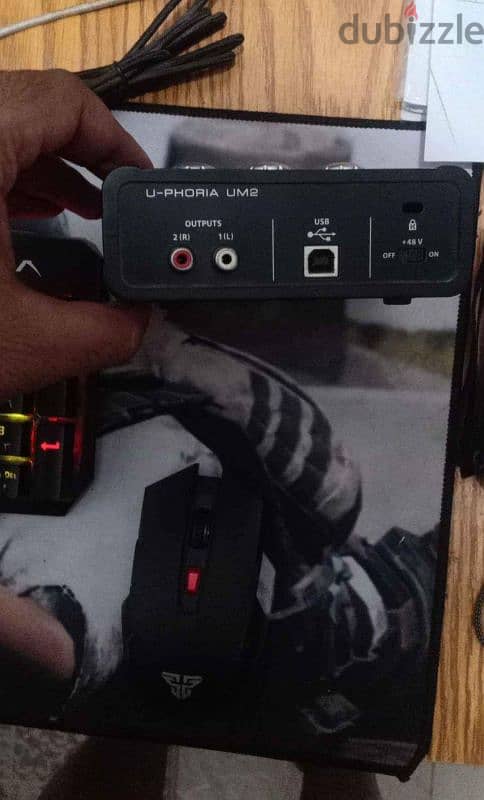 Behringer U-Phoria UM2 USB Audio Interface 2