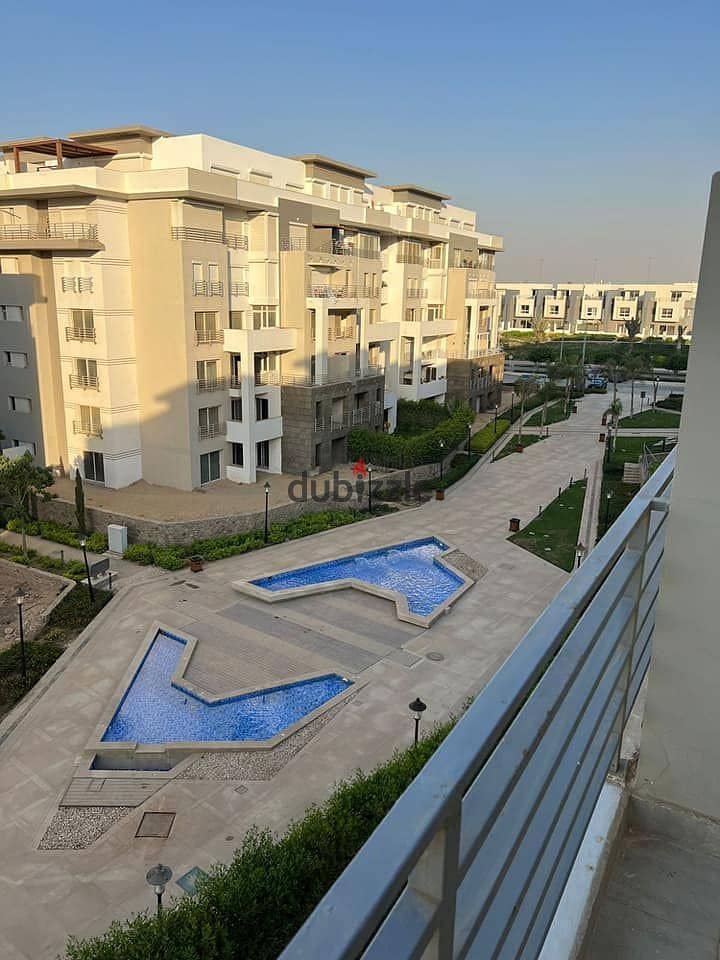 The last studio 82 m + garden for sale directly in front of Mivida in Hyde Park Compound, New Cairo, with a down payment of 910K 0