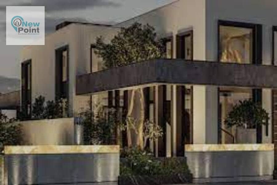 own a 6-room villa, prime location, in front of Al Rehab Gate, Stei8ht New Cairo Compound. 0