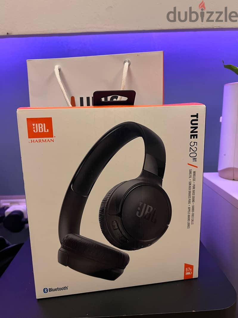 JBL Tune 520 BT - Brand new 1