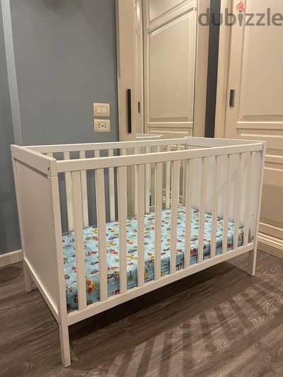 Ikea Baby Crib + Mattress ( Moms Gift )  استخدام بسيط جدا