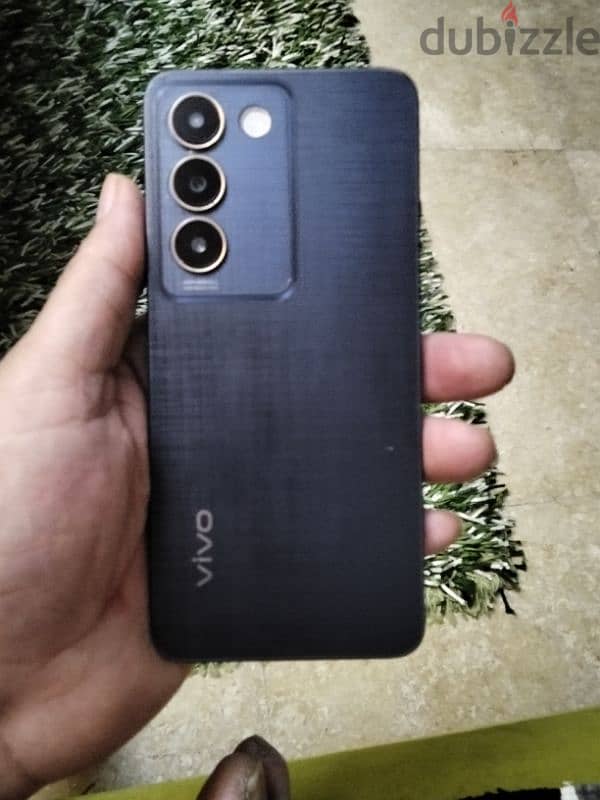 موبايل فبفو v30لايت 0