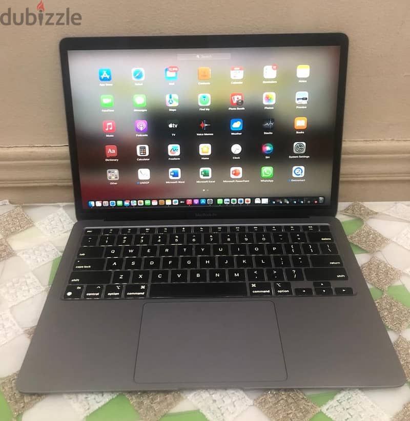 Apple MacBook Air 8GB memory/256 HD 0