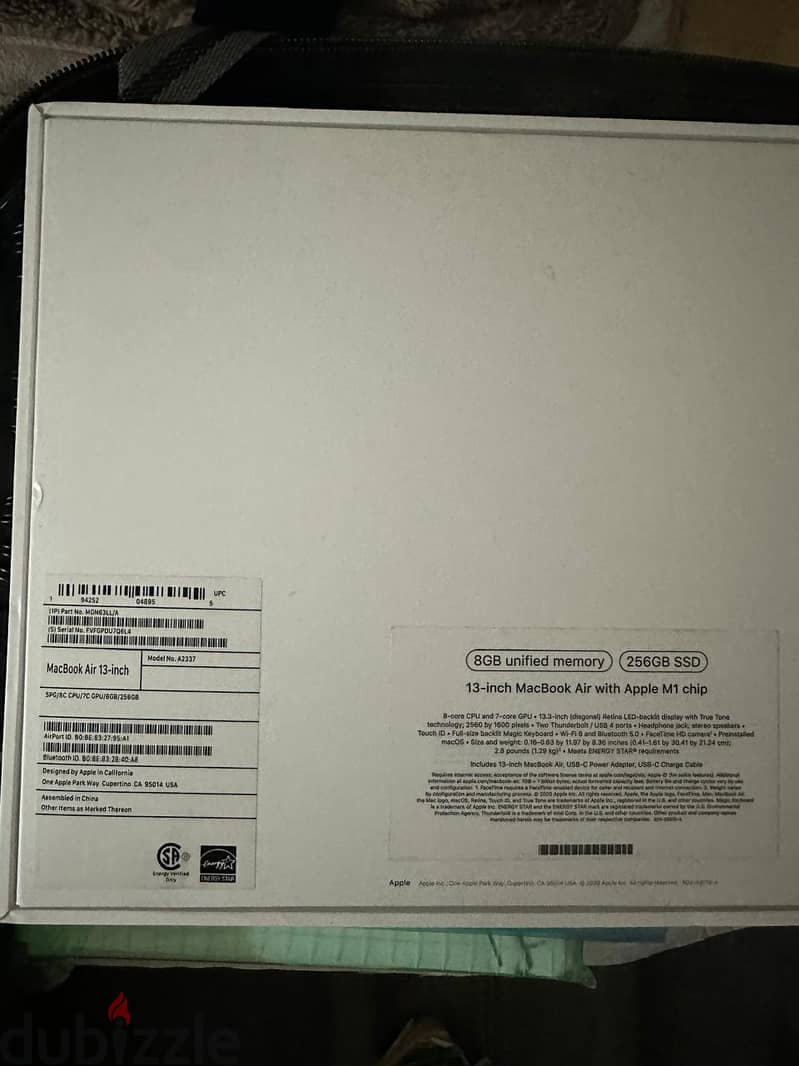 Apple MacBook Air 8GB memory/256 HD 3