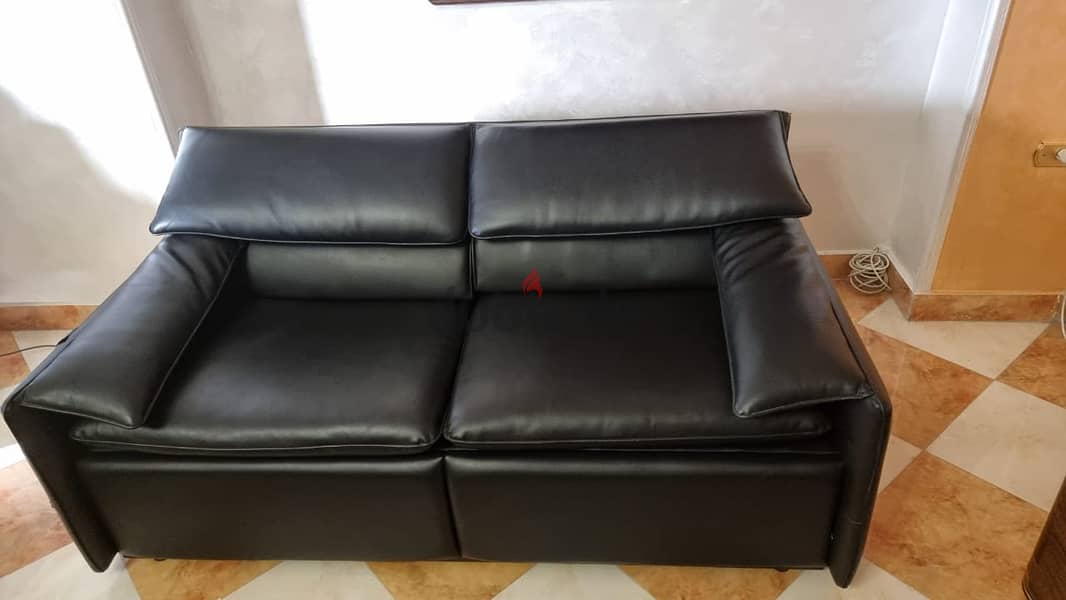 عدد 2 كنبة جلد الكنبة ب6،000جم بدلا من 9،000جم Leather Couches 0