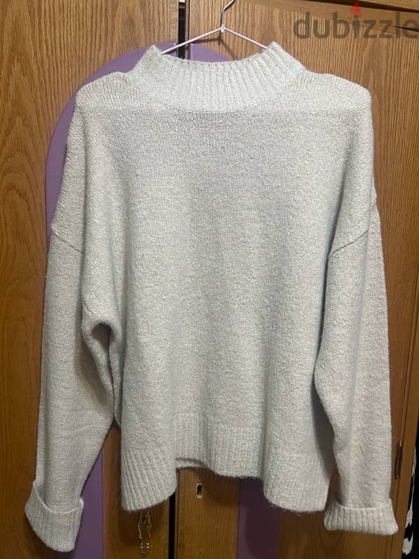 Beige pullover from bershka Kuwait 2