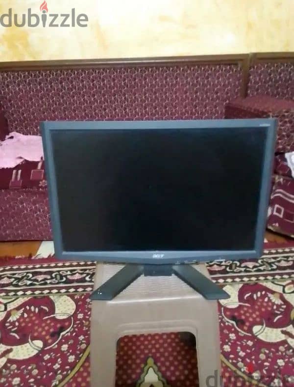 شاشة acer استعمال خفيف 0