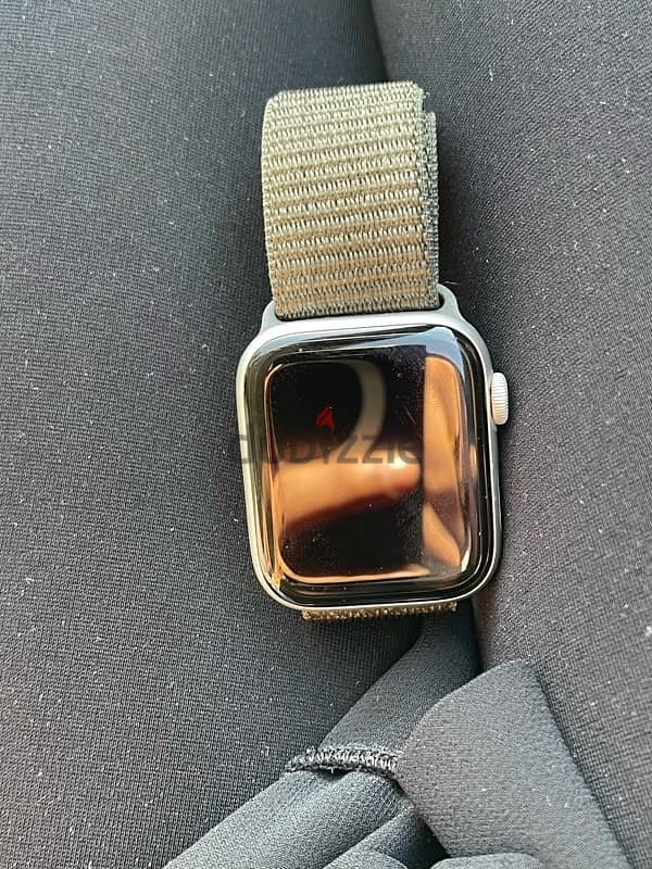 apple watch ساعة ابل فضي سيريس ٦ 0