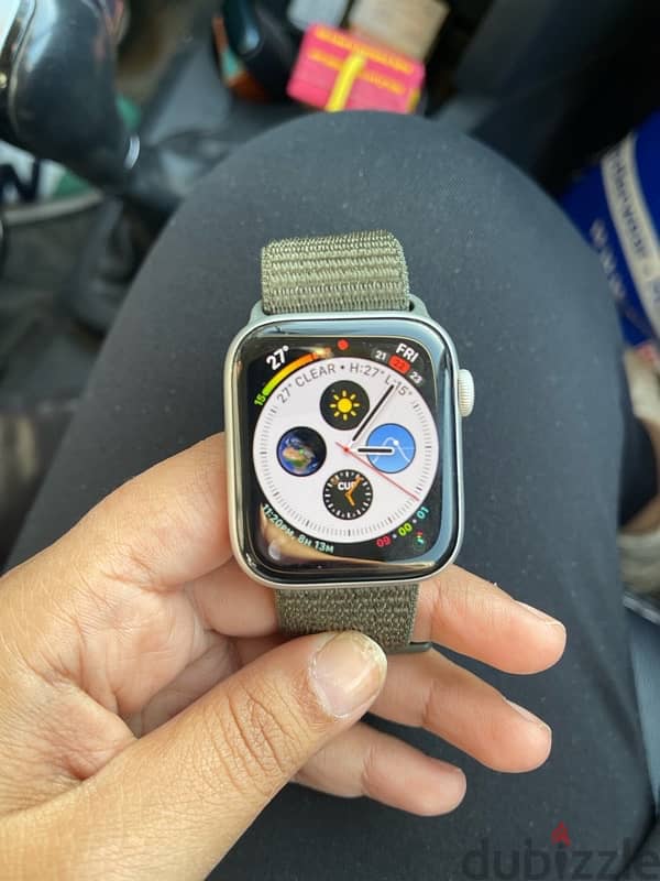 apple watch ساعة ابل فضي سيريس ٦ 7