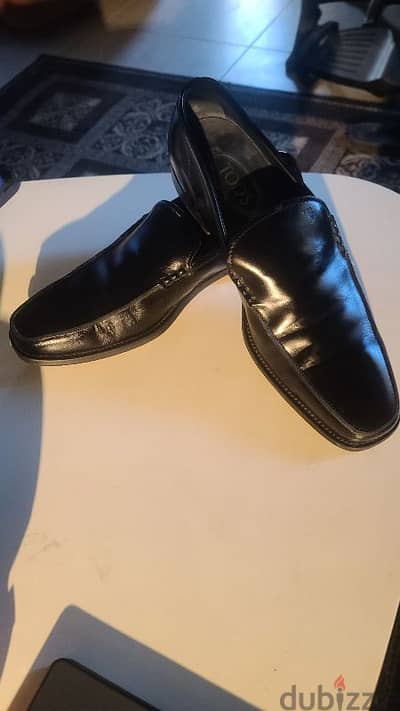 *** Original Tod's classic leather shoes (size 43) ***