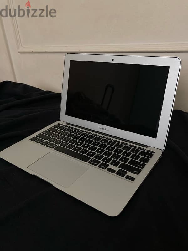 MacBook Air 11” 2015 1