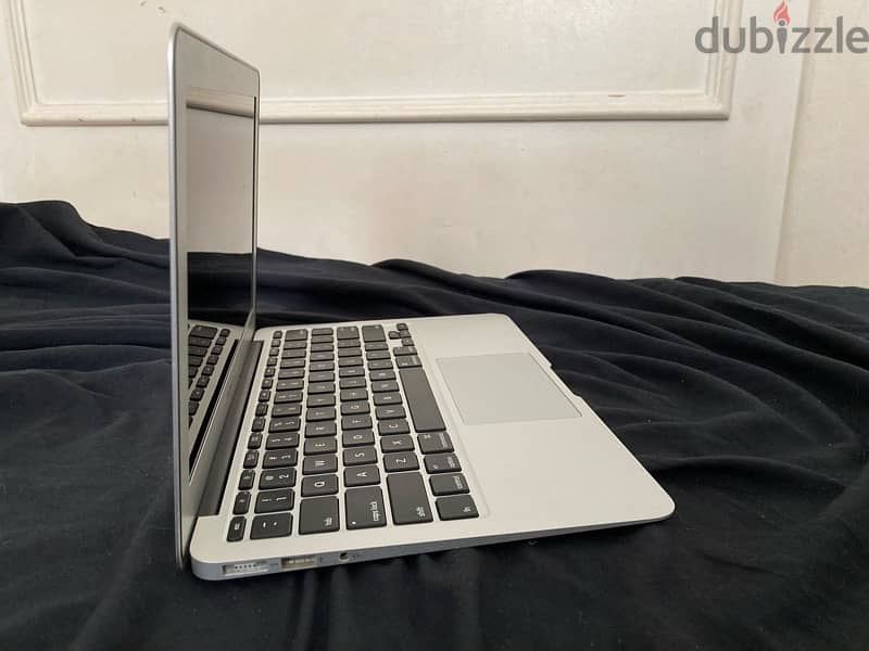 MacBook Air 11” 2015 2