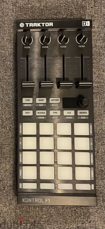 Traktor Kontrol F1 3