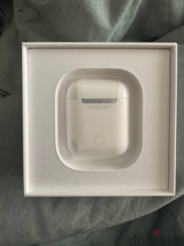 Airpods 2nd generation - Like new 2