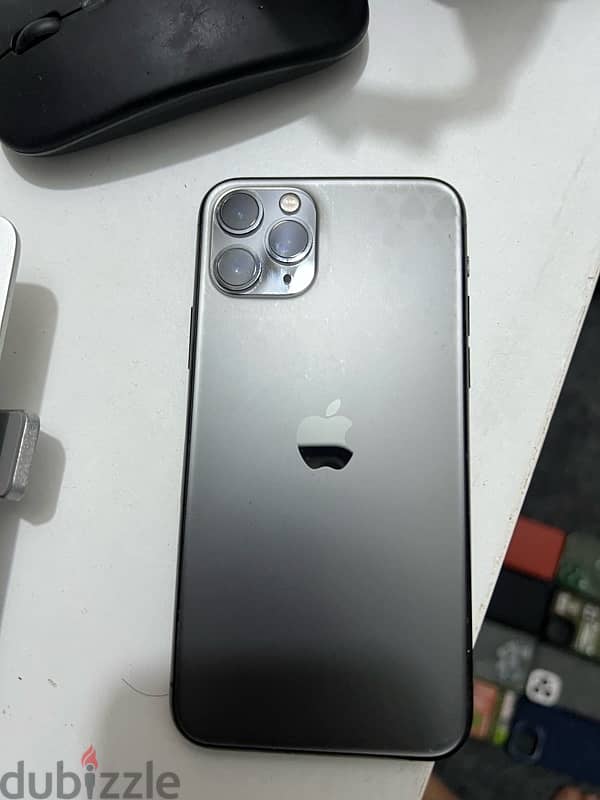 iPhone 11 Pro 0