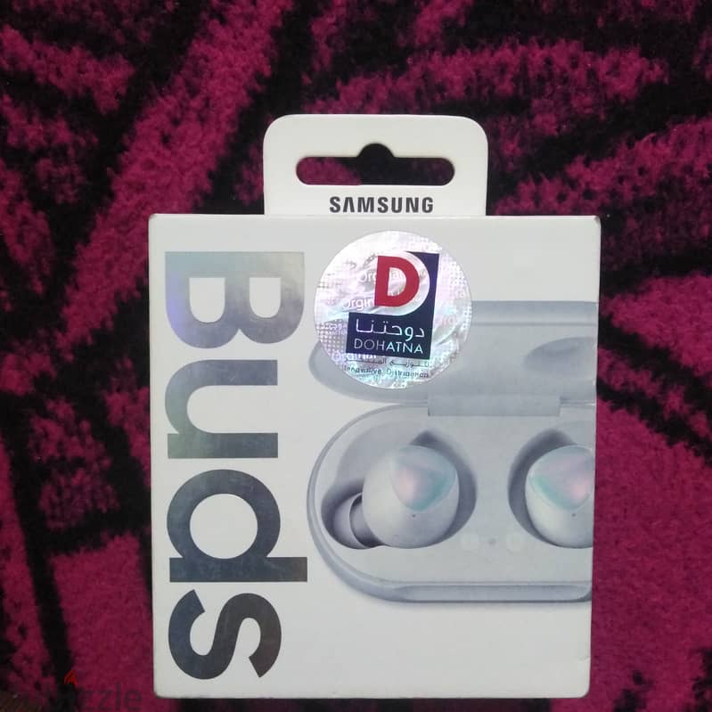 Samsung galaxy buds, brand new 1