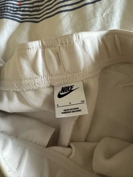 nike sweatpants 1