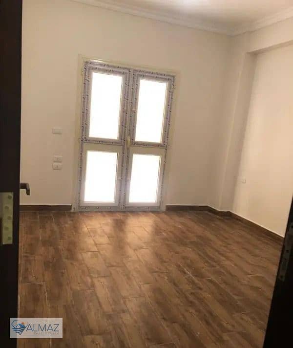 Apartment for rent in Banafseg, 9 villas in the First Settlement 0