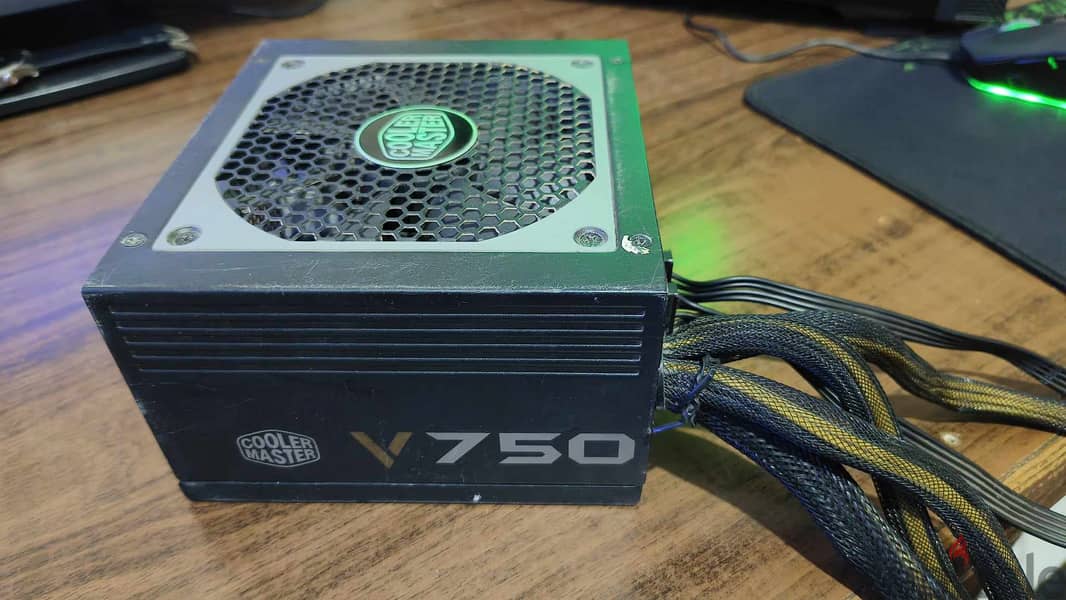 Cooler Master 750W gold 2