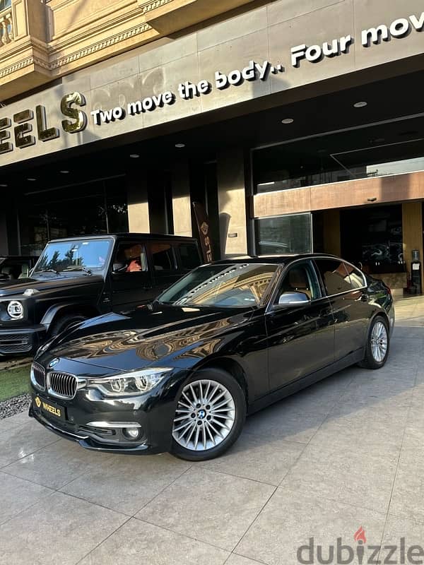 BMW 320i luxury 2019 فبريكه بلكامل 0